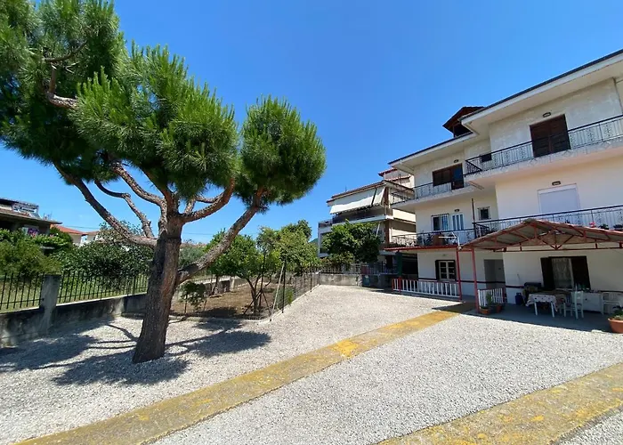 Family Apartment With 2 Bedrooms To The City Center